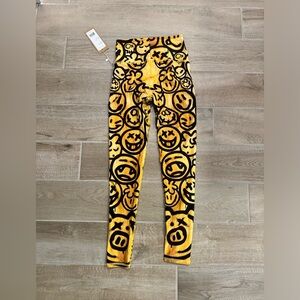 Niyama Sol barefoot leggings HAPPY size M NWT